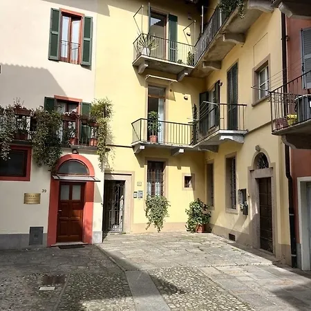 Casa Renoir A Due Passi Dal * 韦尔巴尼亚